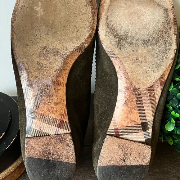 Burberry Olive Suede Ballet Flats Shoes Size 36.5 - Picture 7 of 16